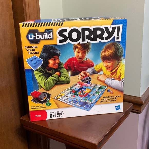 ♟HASBRO - SORRY U-BUILD- BOARD GAME ♟ NEW! - Picture 1 of 7